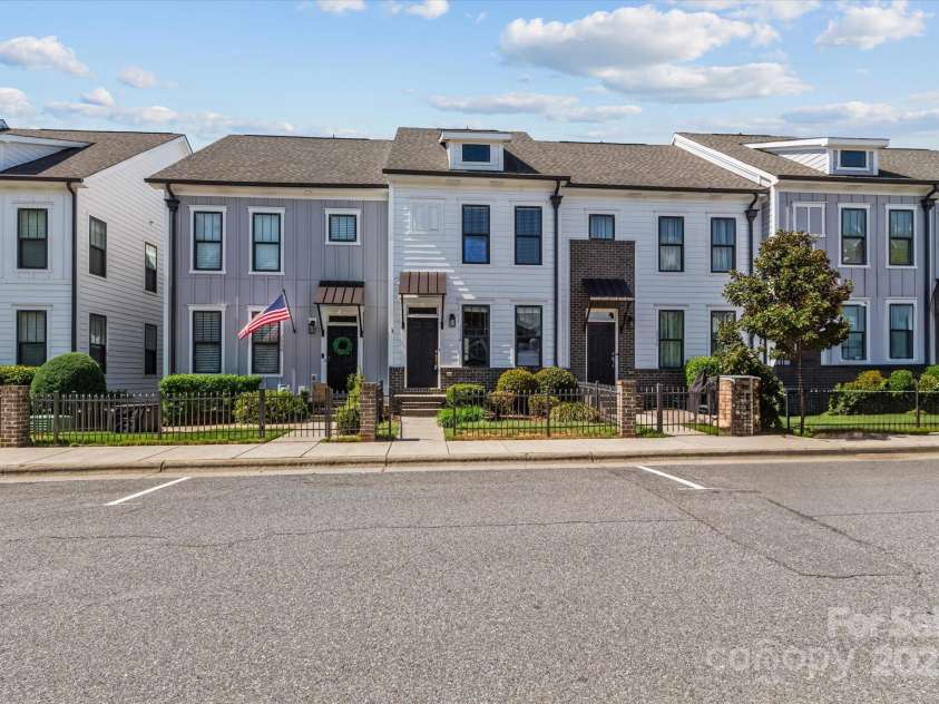 133 Capital Avenue, Mooresville, NC 28117.  MLS# CAR4245232, YatesRealty ID 15351. 