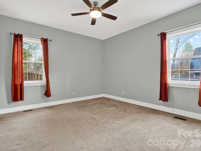 155 Fork Road, Black Mountain, NC 28711.  MLS# CAR4410269, YatesRealty ID 15351. 