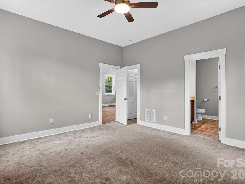 155 Fork Road, Black Mountain, NC 28711.  MLS# CAR4410269, YatesRealty ID 15351. 