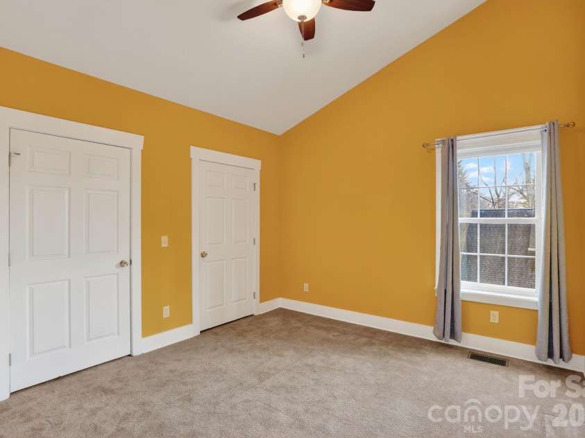 155 Fork Road, Black Mountain, NC 28711.  MLS# CAR4410269, YatesRealty ID 15351. 