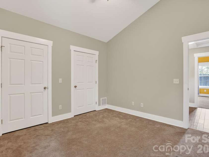 155 Fork Road, Black Mountain, NC 28711.  MLS# CAR4410269, YatesRealty ID 15351. 
