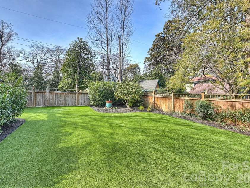 1912 Dilworth Road, Charlotte, NC 28203.  MLS# CAR4350720, YatesRealty ID 15352. 