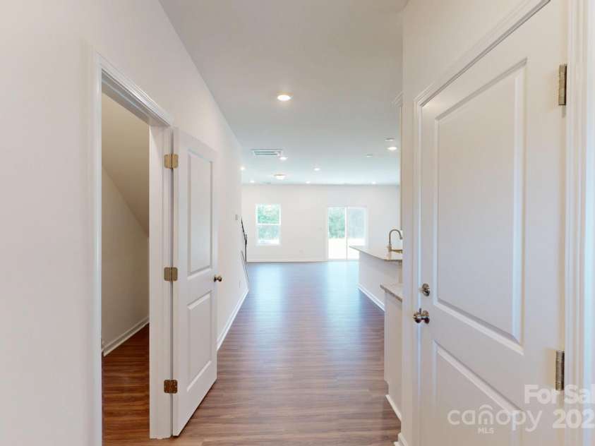 1115 Overbrook Place, Wingate, NC 28174.  MLS# CAR4249338, YatesRealty ID 15353. Foyer