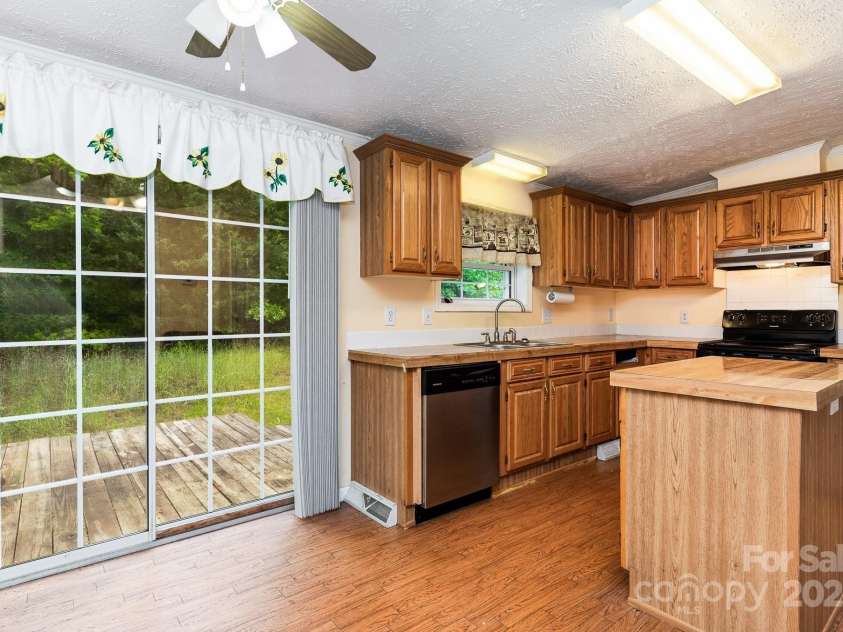 3442 Cedar Circle Road, Lancaster, SC 29720.  MLS# CAR4250555, YatesRealty ID 15354. 