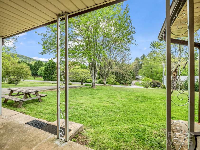 167 Whitener Road, Penrose, NC 28766.  MLS# CAR4255626, YatesRealty ID 15355. 