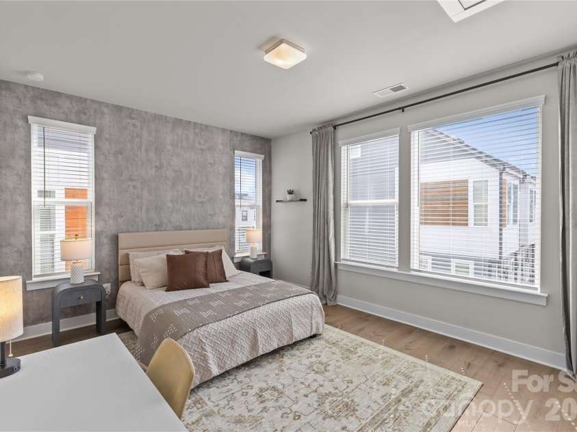 2115 Isom Street, Charlotte, NC 28208.  MLS# CAR4367836, YatesRealty ID 15356. 