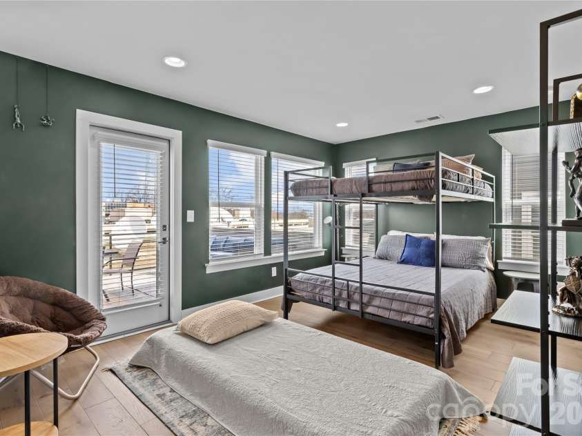 2115 Isom Street, Charlotte, NC 28208.  MLS# CAR4367836, YatesRealty ID 15356. 