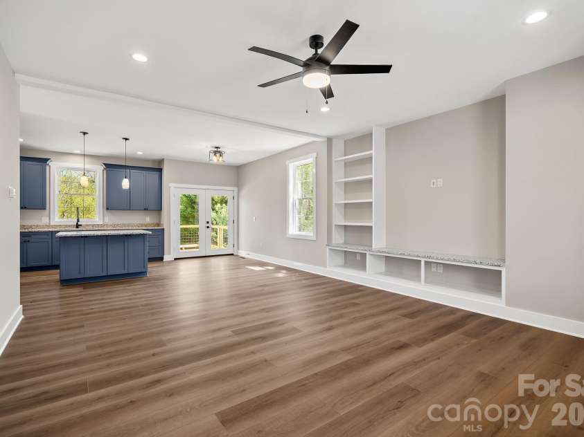 343 Olivette Road, Asheville, NC 28804.  MLS# CAR4367357, YatesRealty ID 15357. 