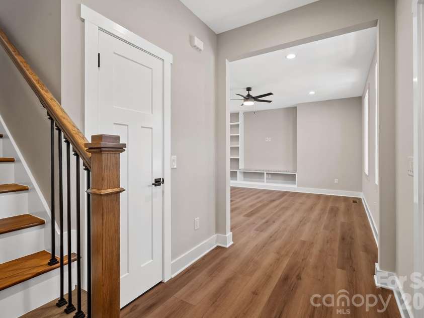343 Olivette Road, Asheville, NC 28804.  MLS# CAR4367357, YatesRealty ID 15357. 