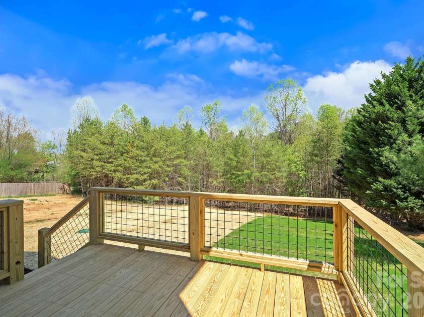 343 Olivette Road, Asheville, NC 28804.  MLS# CAR4367357, YatesRealty ID 15357. 