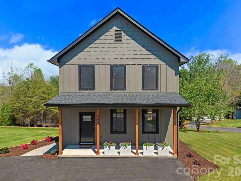 343 Olivette Road, Asheville, NC 28804.  MLS# CAR4367357, YatesRealty ID 15357. The grass has been digitally enhanced