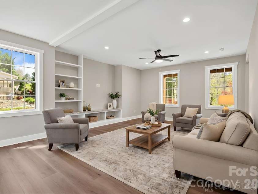 343 Olivette Road, Asheville, NC 28804.  MLS# CAR4367357, YatesRealty ID 15357. Virtually Staged 