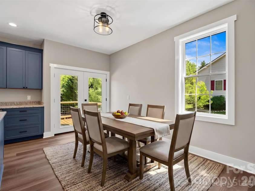 343 Olivette Road, Asheville, NC 28804.  MLS# CAR4367357, YatesRealty ID 15357. Virtually Staged 