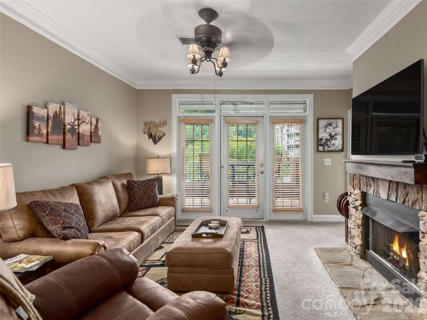 103 Glenview Lane, Maggie Valley, NC 28751.  MLS# CAR4369182, YatesRealty ID 15358. 