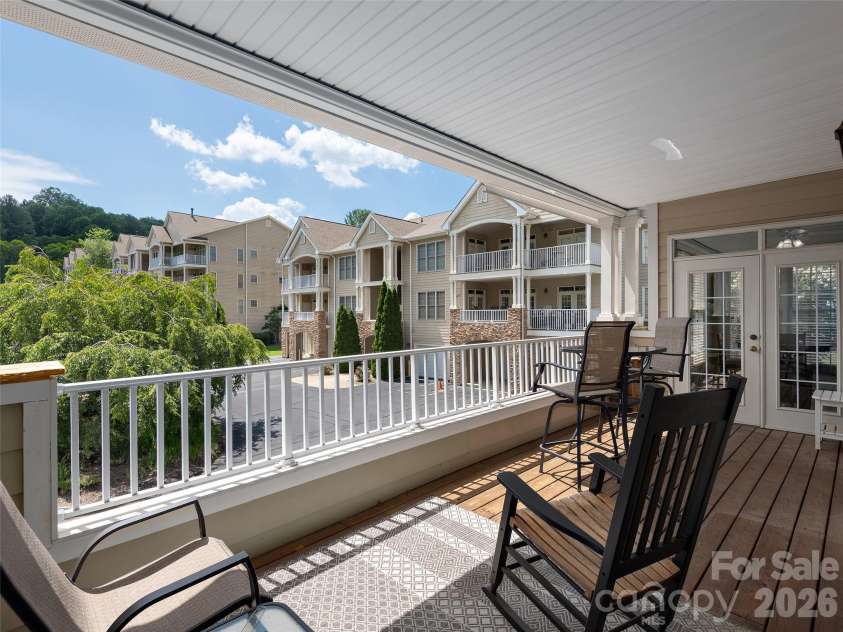 103 Glenview Lane, Maggie Valley, NC 28751.  MLS# CAR4369182, YatesRealty ID 15358. 