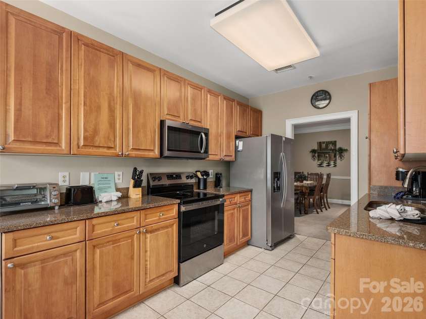 103 Glenview Lane, Maggie Valley, NC 28751.  MLS# CAR4369182, YatesRealty ID 15358. 