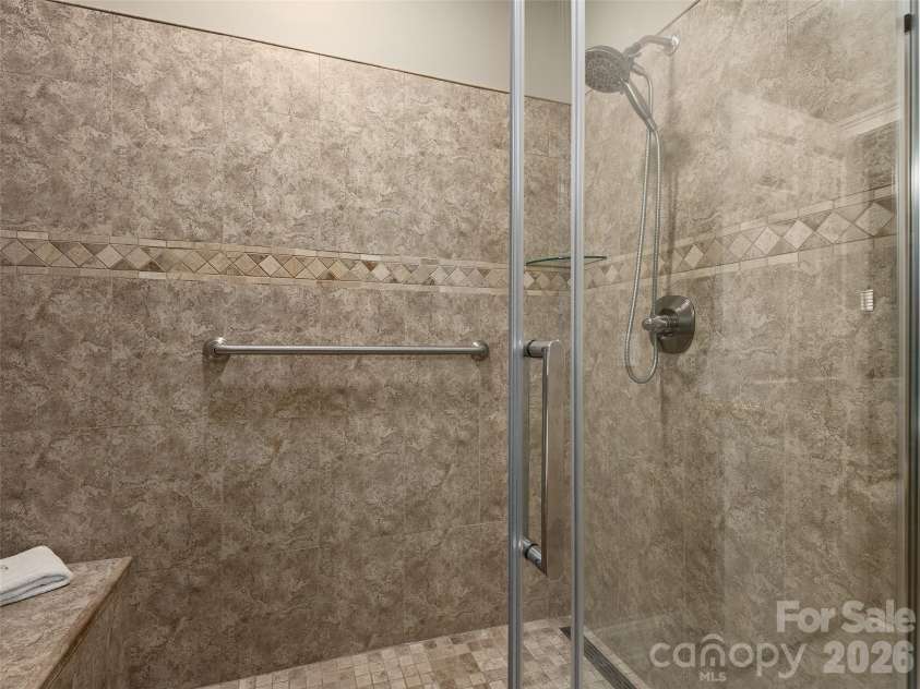 103 Glenview Lane, Maggie Valley, NC 28751.  MLS# CAR4369182, YatesRealty ID 15358. 