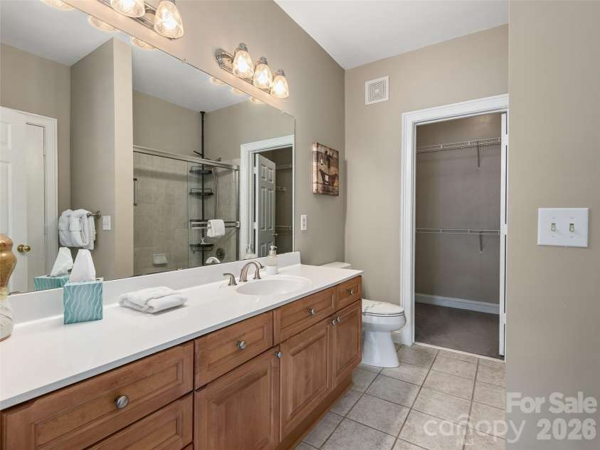 103 Glenview Lane, Maggie Valley, NC 28751.  MLS# CAR4369182, YatesRealty ID 15358. 