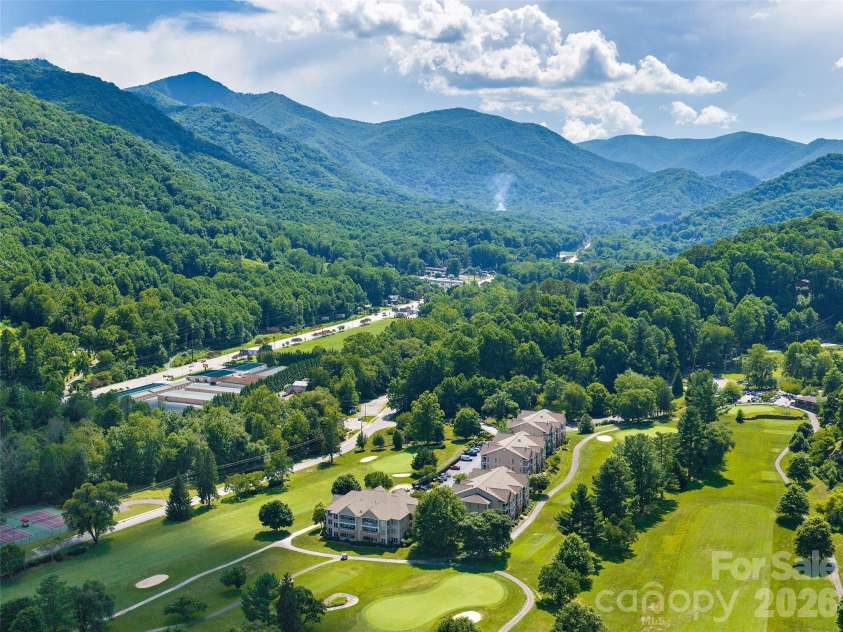 103 Glenview Lane, Maggie Valley, NC 28751.  MLS# CAR4369182, YatesRealty ID 15358. 