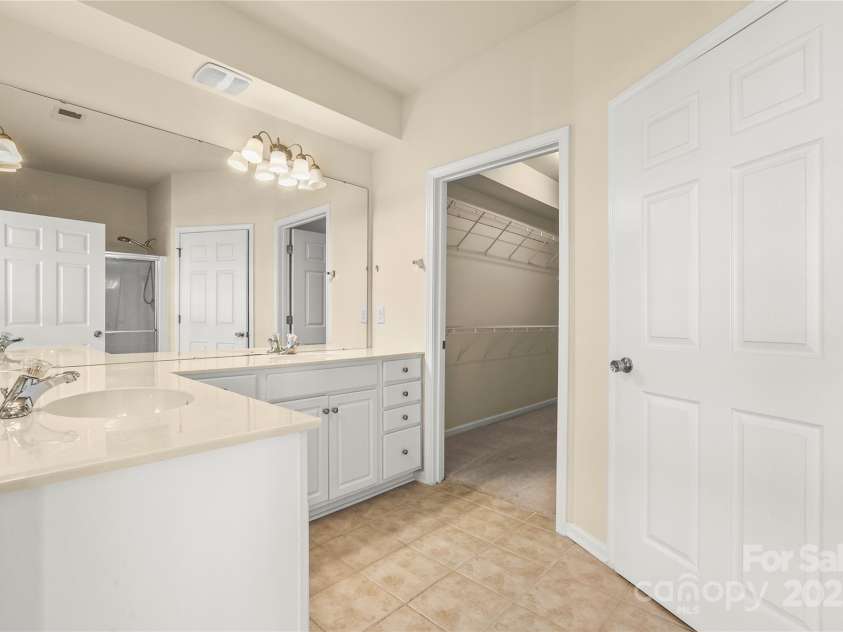 14853 Santa Lucia Drive, Charlotte, NC 28277.  MLS# CAR4258009, YatesRealty ID 15358. 