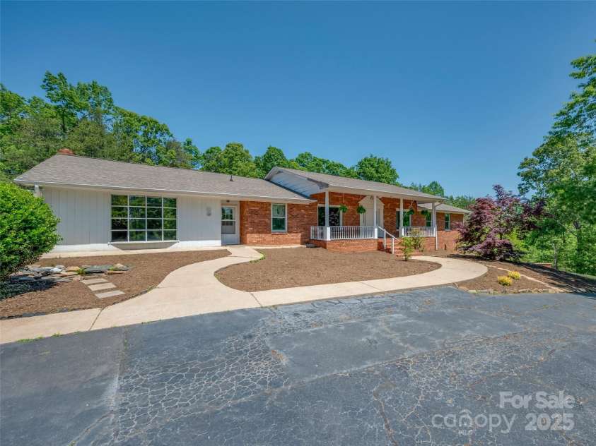 228 Oak Crest Drive, Rutherfordton, NC 28139.  MLS# CAR4254137, YatesRealty ID 15361. 