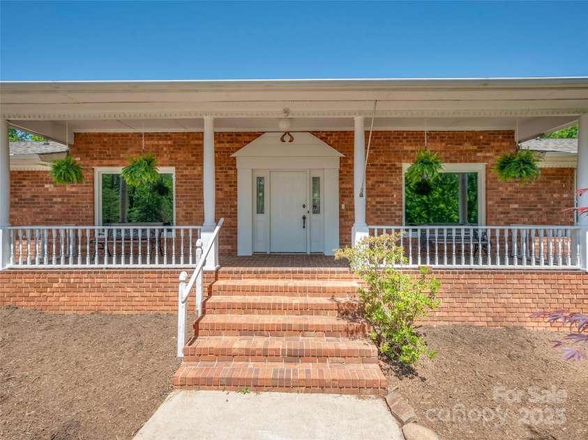 228 Oak Crest Drive, Rutherfordton, NC 28139.  MLS# CAR4254137, YatesRealty ID 15361. 