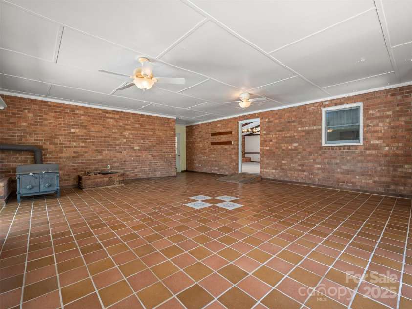 228 Oak Crest Drive, Rutherfordton, NC 28139.  MLS# CAR4254137, YatesRealty ID 15361. 