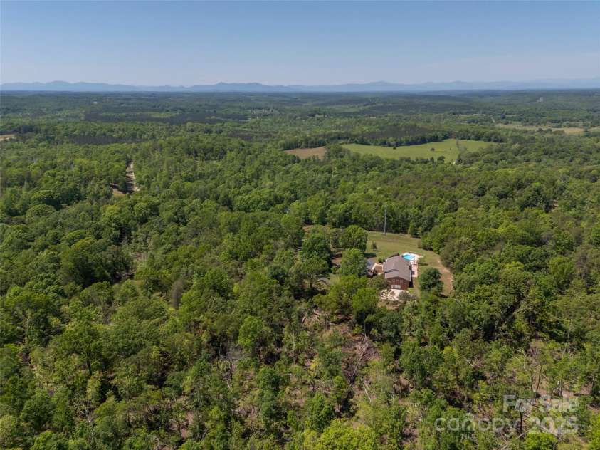 228 Oak Crest Drive, Rutherfordton, NC 28139.  MLS# CAR4254137, YatesRealty ID 15361. 