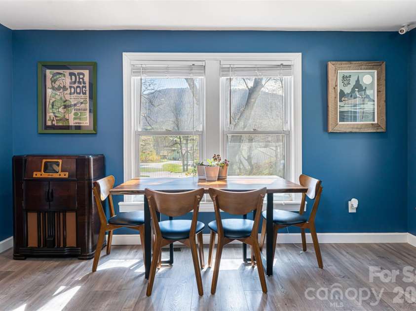 86 Rolling Hills Road, Canton, NC 28716.  MLS# CAR4360486, YatesRealty ID 15361. 