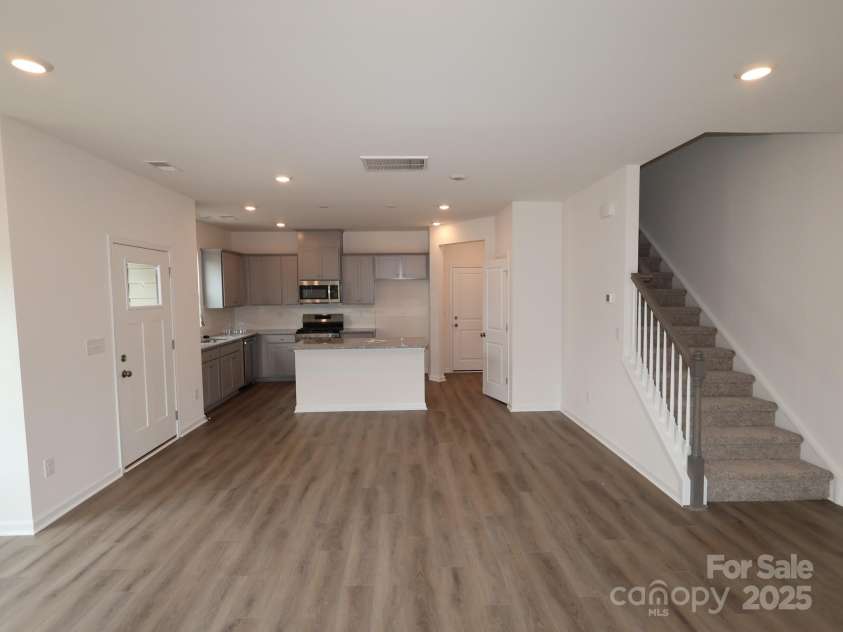 1119 Overbrook Place, Wingate, NC 28174.  MLS# CAR4249318, YatesRealty ID 15362. Kitchen & breakfast area