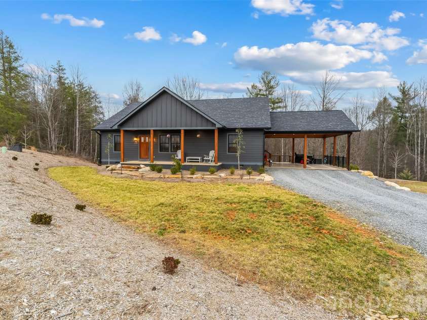50 Kennedy Drive, Marion, NC 28752.  MLS# CAR4355140, YatesRealty ID 15363. 