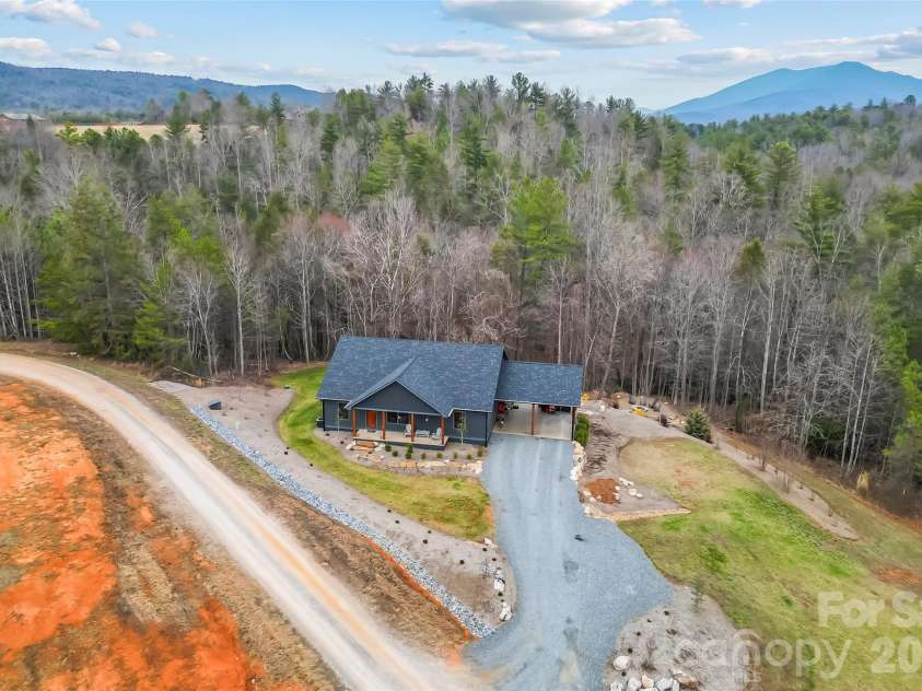 50 Kennedy Drive, Marion, NC 28752.  MLS# CAR4355140, YatesRealty ID 15363. 