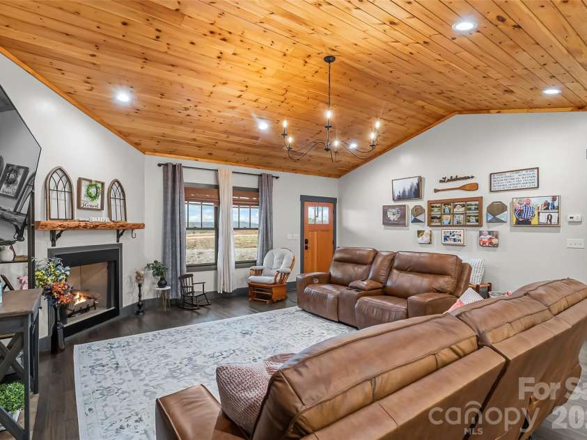 50 Kennedy Drive, Marion, NC 28752.  MLS# CAR4355140, YatesRealty ID 15363. 