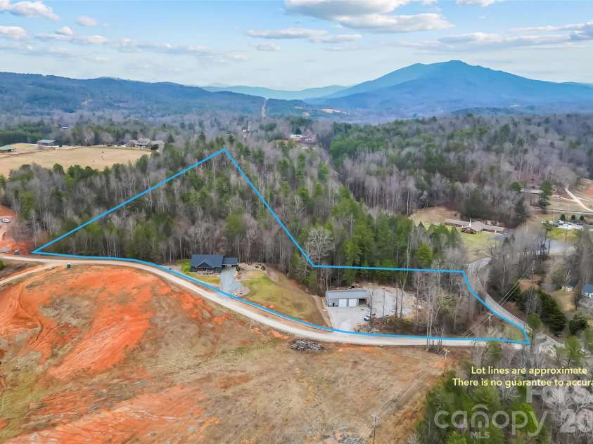 50 Kennedy Drive, Marion, NC 28752.  MLS# CAR4355140, YatesRealty ID 15363. 