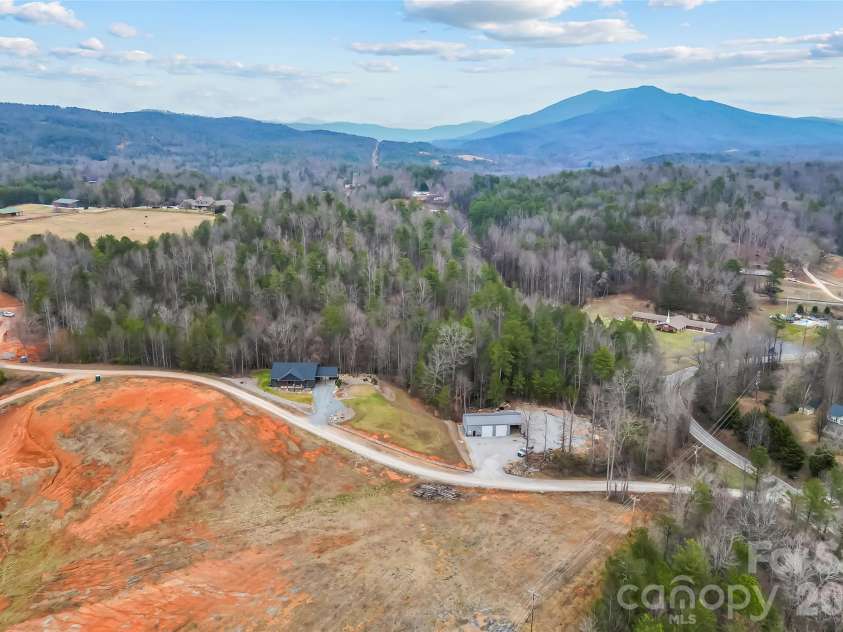 50 Kennedy Drive, Marion, NC 28752.  MLS# CAR4355140, YatesRealty ID 15363. 