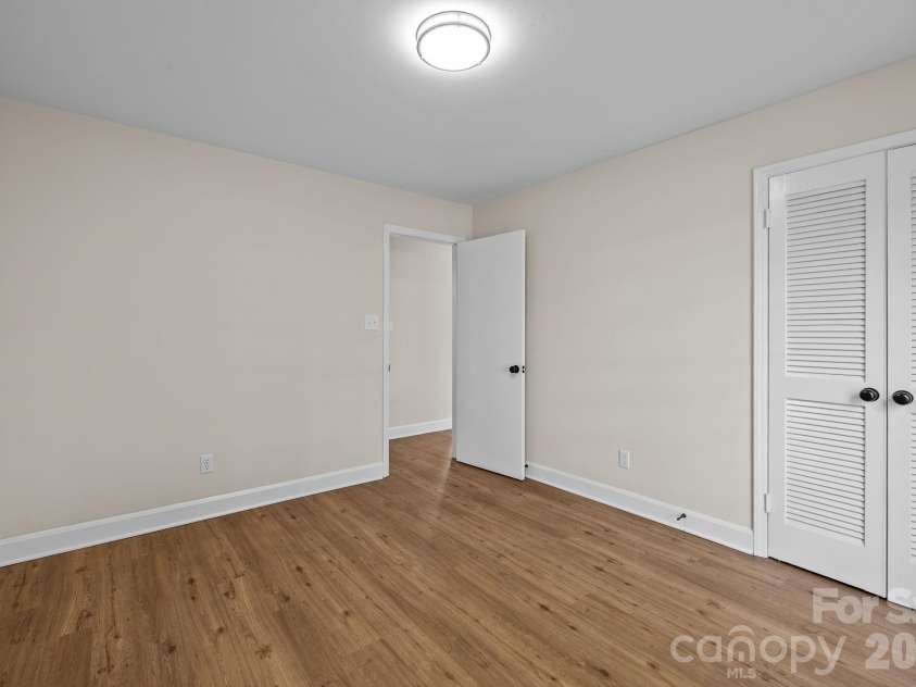 7101 Woodstock Drive, Charlotte, NC 28210.  MLS# CAR4342371, YatesRealty ID 15364. Bedroom 2