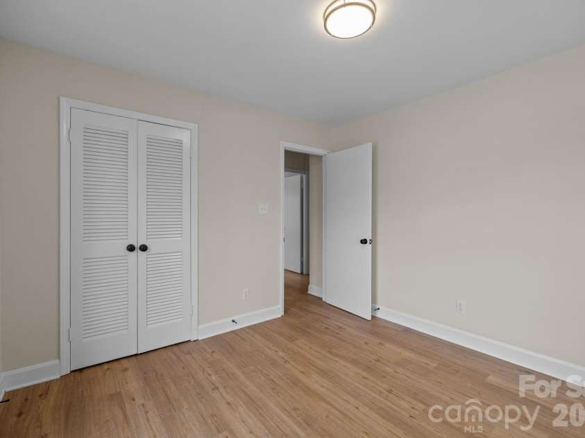 7101 Woodstock Drive, Charlotte, NC 28210.  MLS# CAR4342371, YatesRealty ID 15364. Bedroom 3