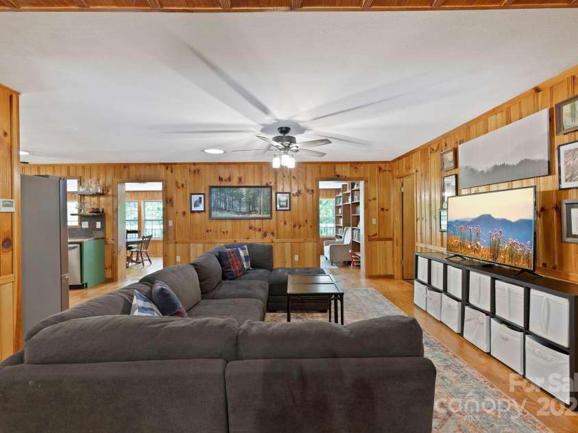 909 Pearson Falls Road, Saluda, NC 28773.  MLS# CAR4256456, YatesRealty ID 15364. 