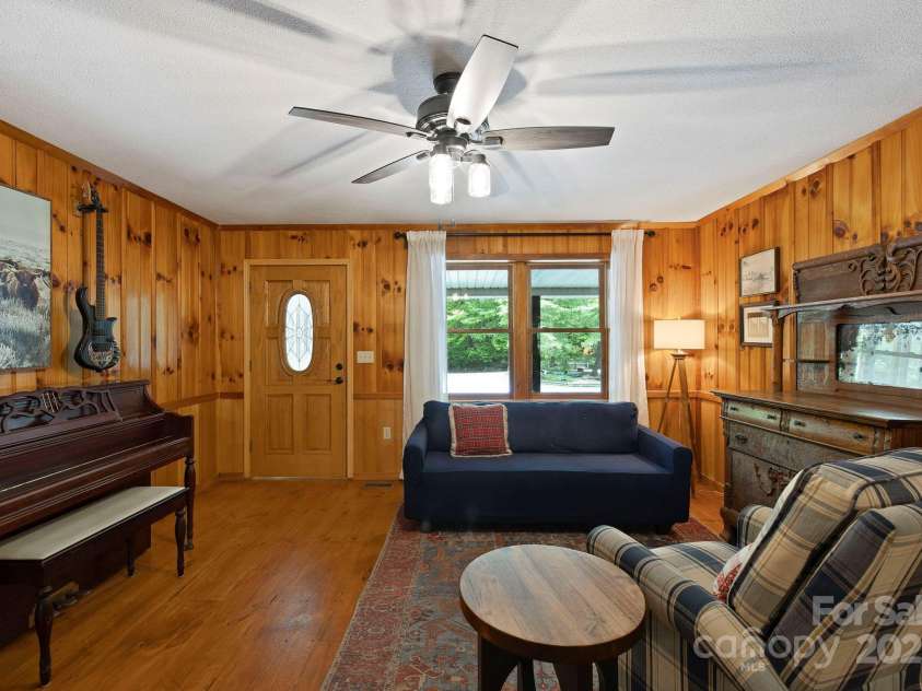 909 Pearson Falls Road, Saluda, NC 28773.  MLS# CAR4256456, YatesRealty ID 15364. 