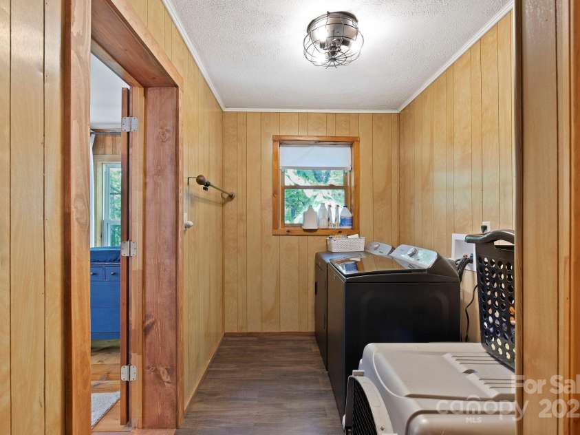 909 Pearson Falls Road, Saluda, NC 28773.  MLS# CAR4256456, YatesRealty ID 15364. 