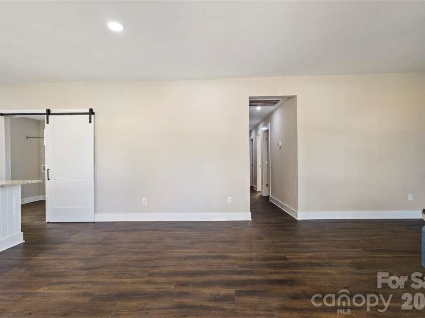 316 Union Street, Maiden, NC 28650.  MLS# CAR4337079, YatesRealty ID 15367. Dining area