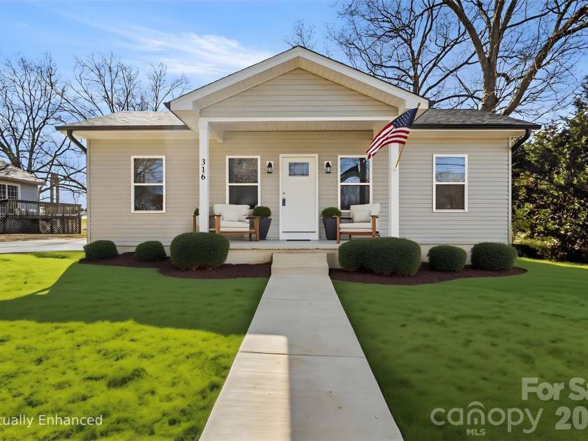 316 Union Street, Maiden, NC 28650.  MLS# CAR4337079, YatesRealty ID 15367. VIRTUALLY ENHANCED PHOTOGRAPH