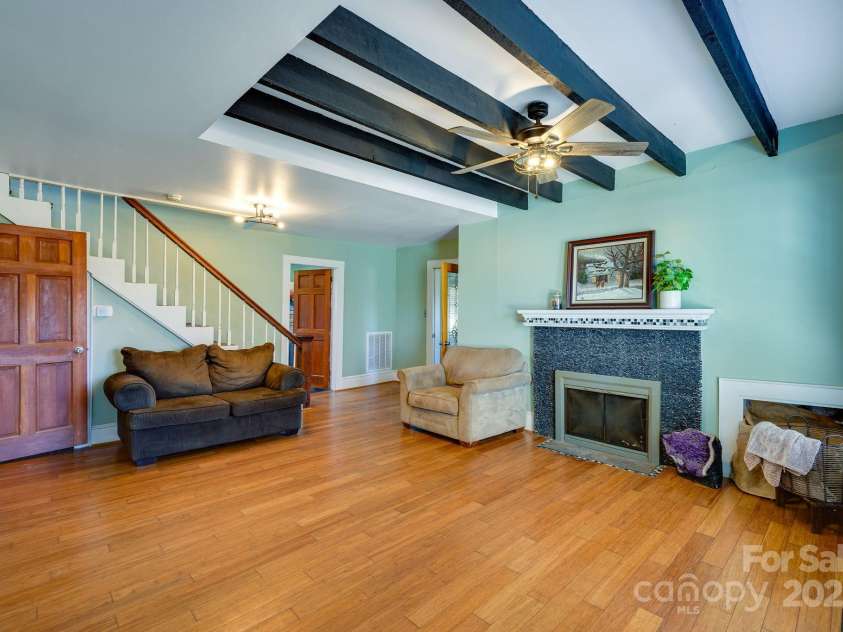 6362 Sherrills Ford Road, Catawba, NC 28609.  MLS# CAR4324971, YatesRealty ID 15367. 