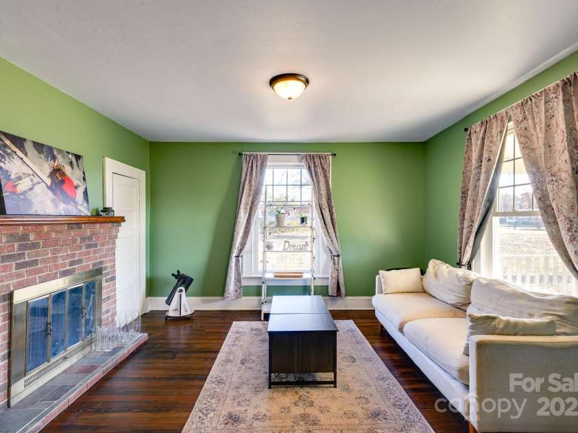 6362 Sherrills Ford Road, Catawba, NC 28609.  MLS# CAR4324971, YatesRealty ID 15367. 