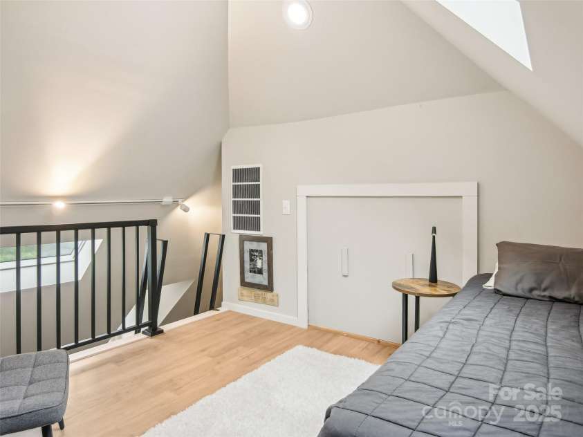 19 Neely Road, Brevard, NC 28712.  MLS# CAR4258242, YatesRealty ID 15368. 