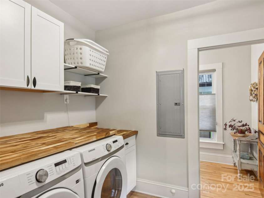 19 Neely Road, Brevard, NC 28712.  MLS# CAR4258242, YatesRealty ID 15368. 