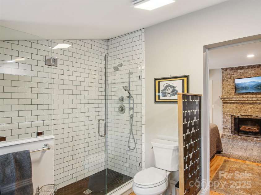 19 Neely Road, Brevard, NC 28712.  MLS# CAR4258242, YatesRealty ID 15368. 