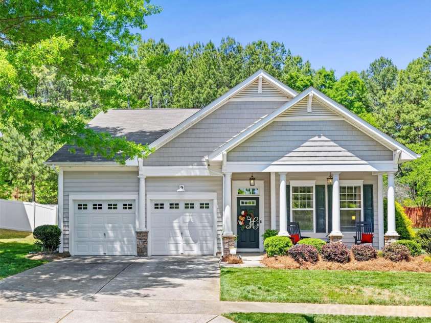 4589 Scarlet Oak Drive, Rock Hill, SC 29732.  MLS# CAR4368293, YatesRealty ID 15368. 