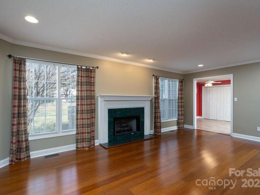 280 Bonaventure Drive, Salisbury, NC 28147.  MLS# CAR4230646, YatesRealty ID 1537. 