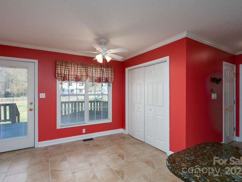 280 Bonaventure Drive, Salisbury, NC 28147.  MLS# CAR4230646, YatesRealty ID 1537. 
